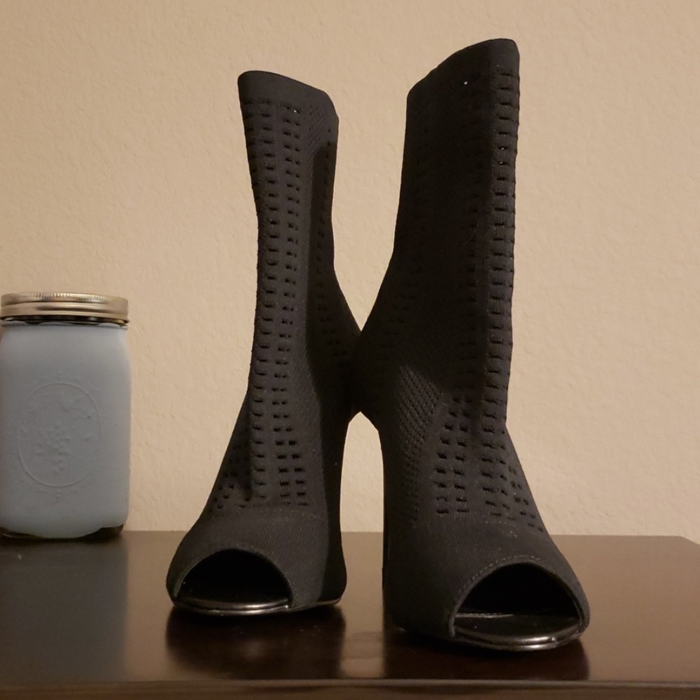 Charles David Black Heeled Bootie